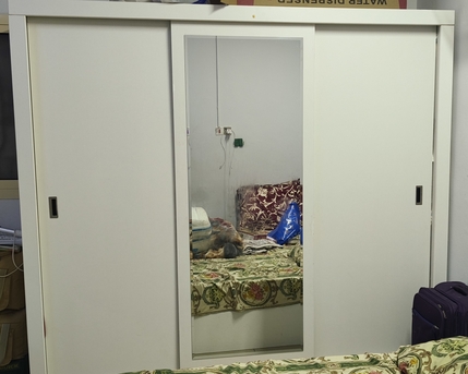 Al Malaz, Furniture, SAR 500,  3 Door Wardrobe With Mirror