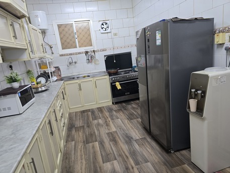 Tabuk City, Apartments/Houses, SAR 14000/month,  4 BR,  000000 Sq. Meter,  Appartment In Tabuk . Unfurnished 1400 And House Hold Shall Be Sold