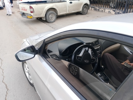 Riyadh, Vehicles, Cars & Trucks , SAR 22500,  Hyundai Accent,  2017,  Automatic,  200000 KM,