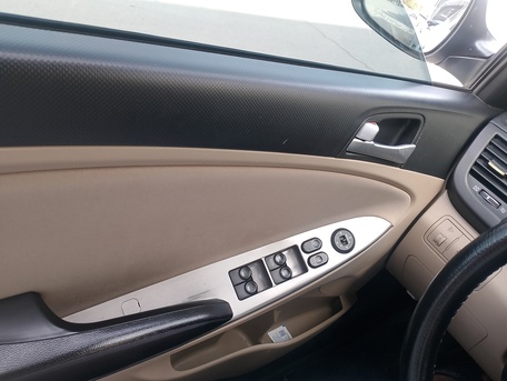 Riyadh, Vehicles, Cars & Trucks , SAR 22500,  Hyundai Accent,  2017,  Automatic,  200000 KM,