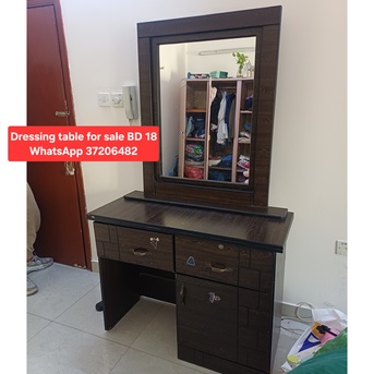Manama, Furniture, BHD 18,  ✅️Dressing Table For Sale In Good Condition With Delivery