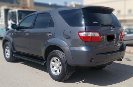 Riyadh, Vehicles, Cars & Trucks , SAR 39000,  Toyota Fortuner,  2011,  Automatic,  304 KM,     2.7 4x4 All Original Condition