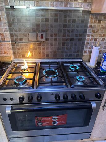Riyadh, Appliances, SAR 800,  Cooking Range: Five Burner Gas Cooking Top And Gas Oven With Full Accessories