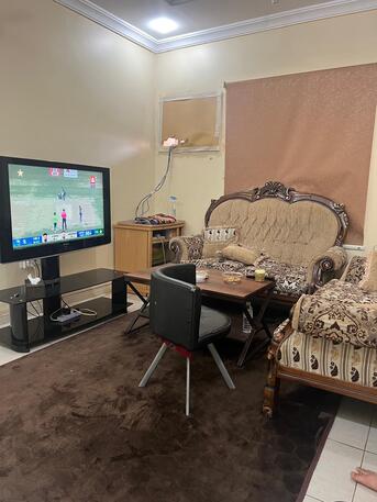 Jeddah, Rooms Available, SAR 1000/month,  Furnished,  A Clean And Comfortable Room Is Available For Rent In A Well‑maintained 3‑bedroom