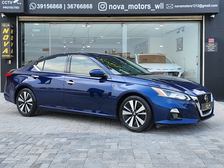 Manama, Vehicles, Cars & Trucks , BHD 5700,  Nissan Altima SV,  2019,  Automatic,  98000 KM,   2.0 Turbo