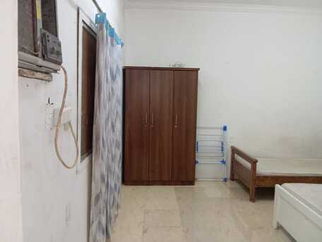 Dammam, Housing Exchanges, SAR 1050/month,  1 BR,  1100 Sq. Meter,  Sharing Room For Standard 2or 3 Batchelors  (adama Damam).