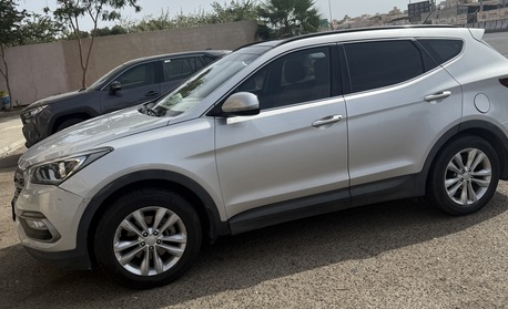 Al Safa, Vehicles, Cars & Trucks , SAR 52000,  Hyundai Santa Fe,  2018,  Automatic,  241500 KM,    &ndash; Mid Option&ndash; Used For Sale