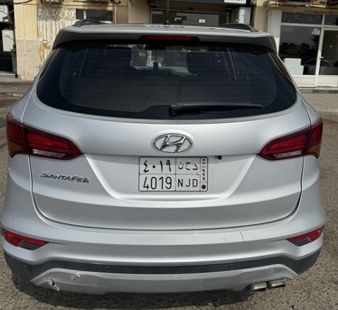 Al Safa, Vehicles, Cars & Trucks , SAR 52000,  Hyundai Santa Fe,  2018,  Automatic,  241500 KM,    &ndash; Mid Option&ndash; Used For Sale