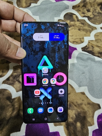 Jubail, Mobile Phones, SAR 1150,  S21 Ultra ,5g  Along With Mobile Box And Orginal Charging Cable. 108 MP Cam  256 GB Memory