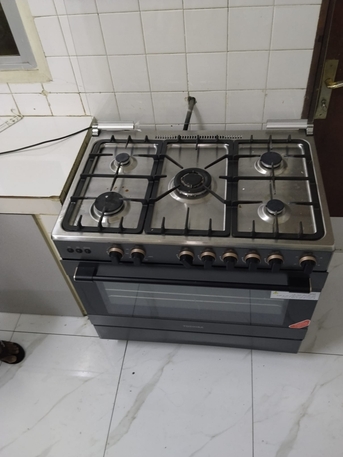 Juffair, Appliances, BHD 130,  Cooking Range For Sale 130 Bd 1 Yera Used Only