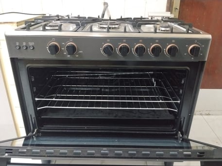 Juffair, Appliances, BHD 130,  Cooking Range For Sale 130 Bd 1 Yera Used Only