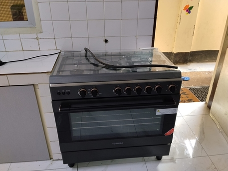 Juffair, Appliances, BHD 130,  Cooking Range For Sale 130 Bd 1 Yera Used Only
