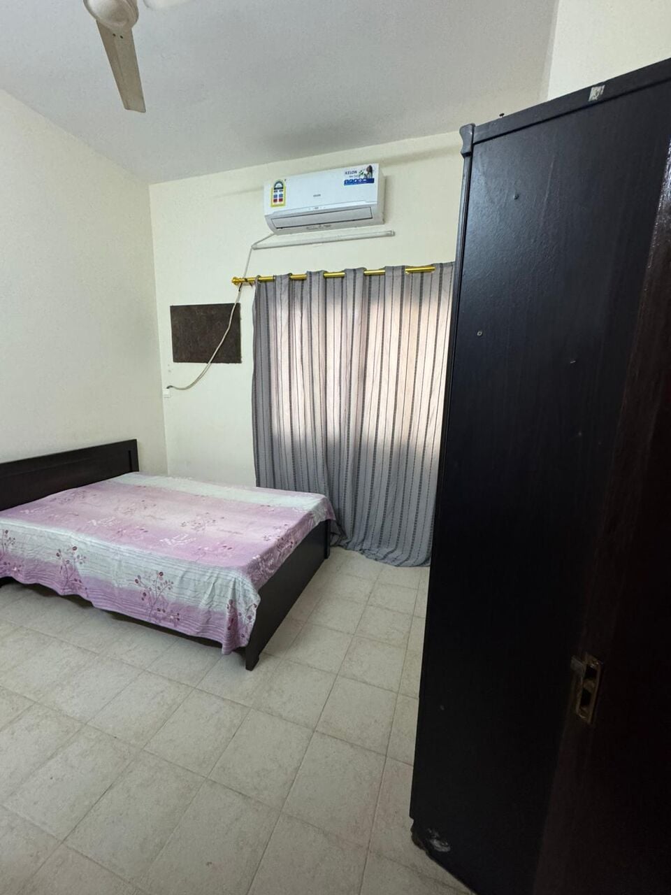 Manama, Rooms for Rent, BHD 110/month,  1500 Sq. Meter,  Room Available For Rent With Attached Bathroom Rent 110 BHD With EWA)