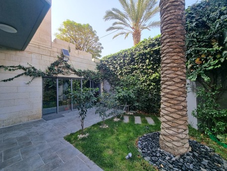 Abdoun, Apartments/Houses, JOD 27000/year,  Furnished,  3 BR,  225 Sq. Meter,  Semi Ground Floor Apartment For Rent In Abdoun