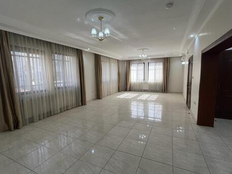 Amman, Apartments/Houses, JOD 10000/year,  3 BR,  250 Sq. Meter,  Semi Furnished Apartment For Rent In Al Swafiyieh