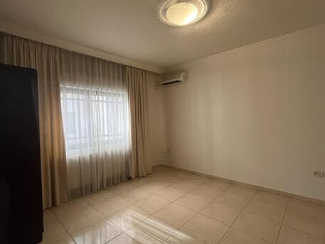 Amman, Apartments/Houses, JOD 10000/year,  3 BR,  250 Sq. Meter,  Semi Furnished Apartment For Rent In Al Swafiyieh