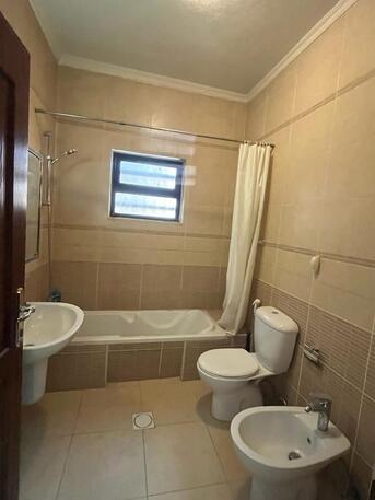 Amman, Apartments/Houses, JOD 10000/year,  3 BR,  250 Sq. Meter,  Semi Furnished Apartment For Rent In Al Swafiyieh