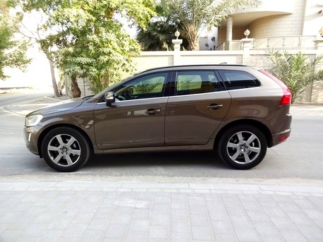 Umm Al Hassam, Vehicles, Cars & Trucks , BHD 3500,  Volvo XC-60,  2014,  Automatic,  135000 KM,  Fully Packed. Excellent Condition