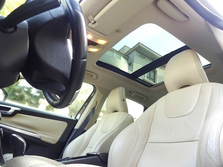 Umm Al Hassam, Vehicles, Cars & Trucks , BHD 3500,  Volvo XC-60,  2014,  Automatic,  135000 KM,  Fully Packed. Excellent Condition