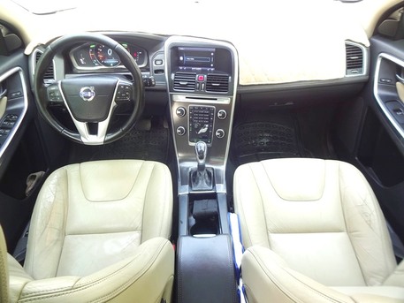 Umm Al Hassam, Vehicles, Cars & Trucks , BHD 3500,  Volvo XC-60,  2014,  Automatic,  135000 KM,  Fully Packed. Excellent Condition