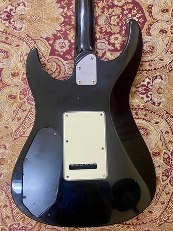 Riyadh, Musical Instruments, SAR 600,  Electric Guitar 24 Frets Yamaha RGX112