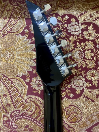 Riyadh, Musical Instruments, SAR 600,  Electric Guitar 24 Frets Yamaha RGX112