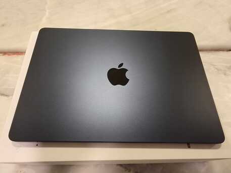 Al Sulaymaniyyah, Tablet Computers, SAR 3000,  Apple MacBook Air 13.6 Inch M2 (16GB/256GB) Midnight