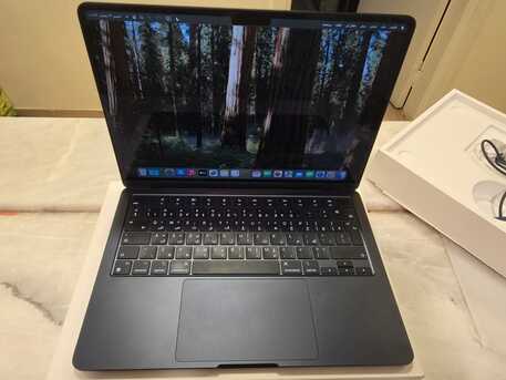 Al Sulaymaniyyah, Tablet Computers, SAR 3000,  Apple MacBook Air 13.6 Inch M2 (16GB/256GB) Midnight