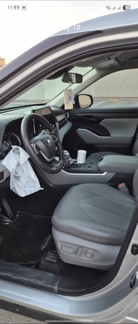 Khobar, Vehicles, Cars & Trucks , SAR 128000,  Toyota Highlander LE 4X2,  2024,  Automatic,  36 KM,  Excellent Condition, Well Maintained, Under Warranty Toyota Highlander  LE 4X2