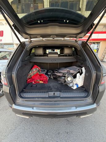 Yanbu, Vehicles, Cars & Trucks , SAR 180000,  Range Rover - Private - Black - Diesel,  2019,  Automatic,  184275 KM,