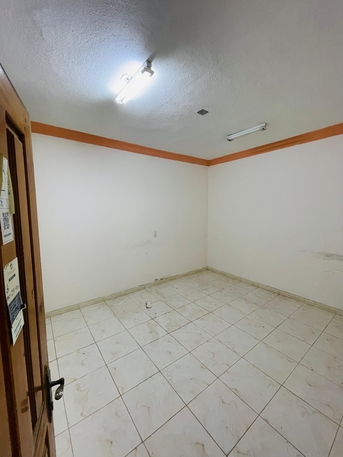 Jubail, Apartments/Houses, 2 BR,  2BHK UNFURNISHED APARTMENT AVAILABLE FOR RENT