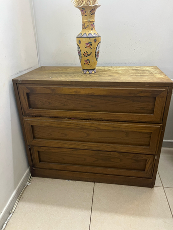 Jeddah, Household Items, SAR 90,  Final Exit Sale! Solid Wood 3-Drawer Dresser &ndash; Sturdy & Reliable