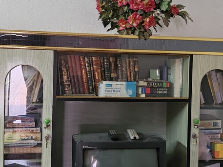 Riyadh, Furniture, SAR 150,  مكتبة للكتب والتلفزيون واغراض أخرى