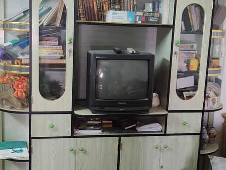 Riyadh, Furniture, SAR 150,  مكتبة للكتب والتلفزيون واغراض أخرى
