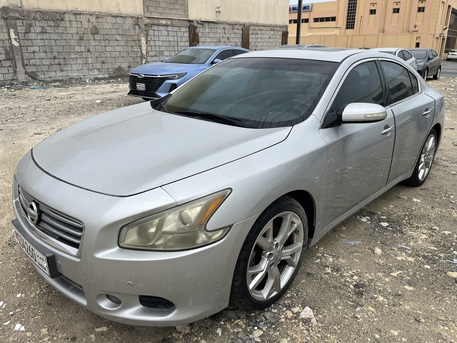 Riffa, Vehicles, Cars & Trucks , BHD 1500,  Nissan Maxima 2012 For Sale,  2012,  Automatic,  156000 KM,