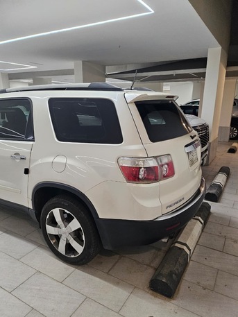 Jeddah, Vehicles, Cars & Trucks , SAR 23000,  Gmc Acadia,  2012,  Automatic,  240 KM,