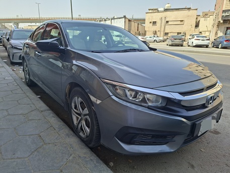Riyadh, Vehicles, Cars & Trucks , SAR 35000,  Honda Civic,  2017,  Automatic,  194000 KM,    For Sale
