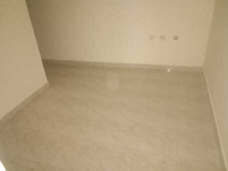 Salmaniya, Apartments/Houses, BHD 120/month,  1 BR,  90 Sq. Meter,  1 Bhk Unfurnished Flat Available In Salmaniya Call Aleena