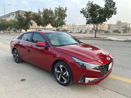 Riyadh, Vehicles, Cars & Trucks , SAR 55000,  Hyundai Elantra SE 2.0,  2023,  Automatic,  19000 KM,   Hyundai Elantra GLS Full Loaded With Sunroof For Urgent Sales (2nd Owner)
