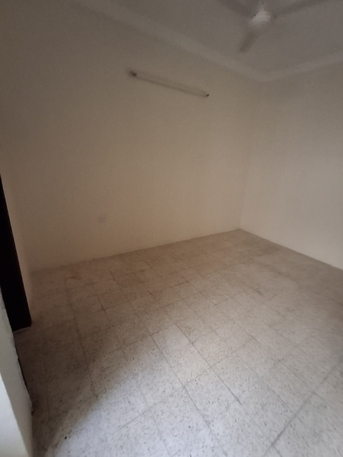 Hoora, Apartments/Houses, BHD 130/month,  2 BR,  2bhk 2bath 1hall Closed Kitchen Lift 130bd With Out Ac With Out Ewa
