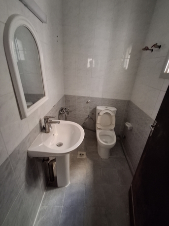 Hoora, Apartments/Houses, BHD 130/month,  2 BR,  2bhk 2bath 1hall Closed Kitchen Lift 130bd With Out Ac With Out Ewa