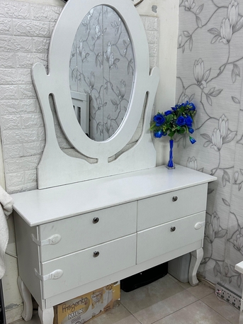 Riyadh, Household Items, SAR 399,  SLIDING DOOR CUPBOARD AND DRESSING TABLE FOR SALE