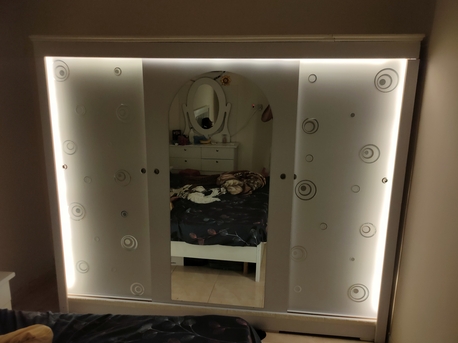 Riyadh, Household Items, SAR 399,  SLIDING DOOR CUPBOARD AND DRESSING TABLE FOR SALE