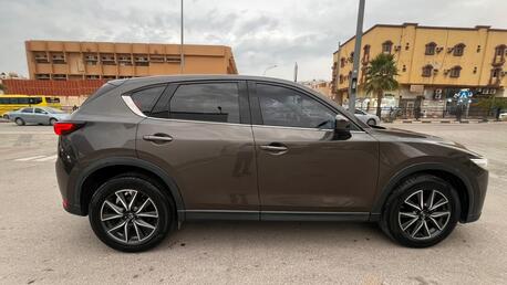 Dhahran, Vehicles, Cars & Trucks , SAR 66000,  Mazda Cx5 Signature,  2018,  Automatic,  26 KM,   (Sunroof- Top End) For Sale