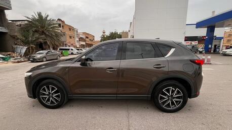 Dhahran, Vehicles, Cars & Trucks , SAR 66000,  Mazda Cx5 Signature,  2018,  Automatic,  26 KM,   (Sunroof- Top End) For Sale