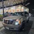 SAR 25000,  Cadillac Escalade ESV,  2007,  Automatic,  240000 KM,  Cadillac Escalade Full Option Price Negotiable