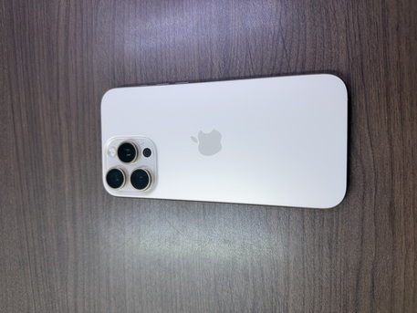 Duba, Mobile Phones, SAR 4800,  IPhone 16 Pro Max 512 GB Gold For Sr. 4800/-