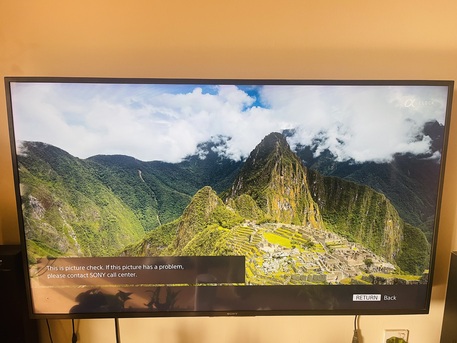 Manama, Electronics, BHD 130,  For Sale: Sony 55&Prime; 4K UHD Smart TV KD‑55X7000G + FREE MX Home Theatre!