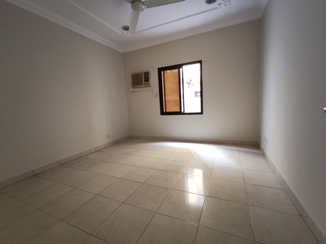 Manama, Apartments/Houses, BHD 200/year,  2 BR,  Jidali:- Groundfloor 2Bhk Unfurnished Flat On Rent..