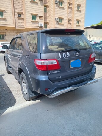 Khobar, Vehicles, Cars & Trucks , SAR 31000,  Toyota Fortuner (2WD),  2010,  Automatic,  415700 KM,  Toyota Fortuner  For Sale